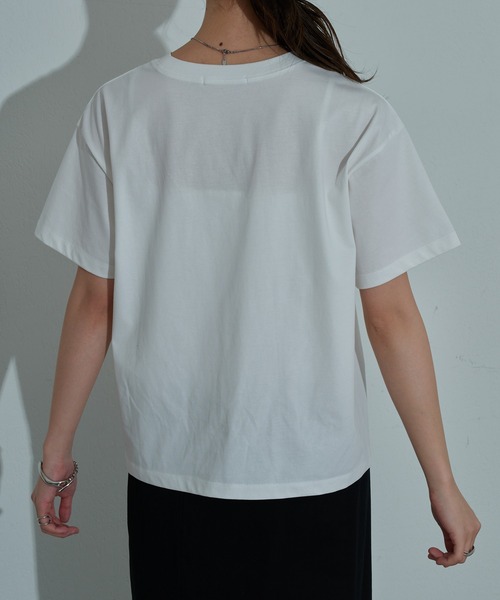 COLONY 2139(コロニートゥーワンスリーナイン)の「コンパクトプリントTシャツ(Tシャツ/カットソー・レディース・ブラック/ホワイト系その他/オフホワイト・FREE)」の21枚目の写真