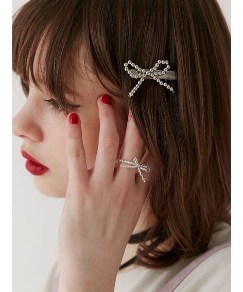 jouetie（ジュエティ）の「ビーズリボンヘアクリップ（バレッタ/ヘアクリップ・レディース・ブラック/シルバー/オフホワイト・FREE）」の5枚目の写真