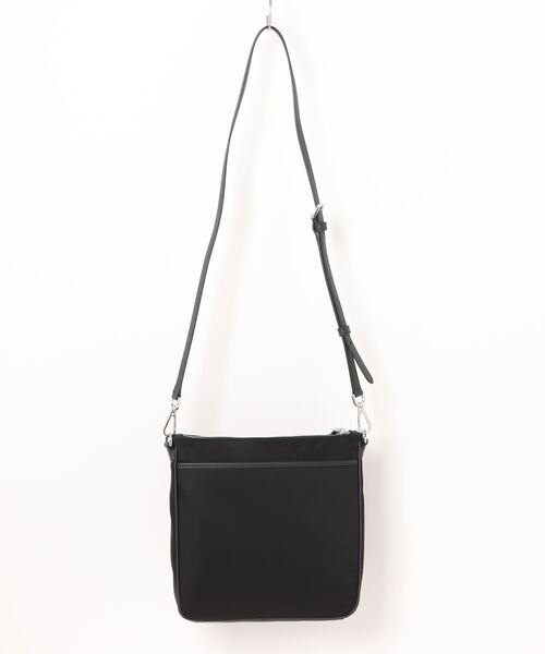 MICHAEL KORS（マイケルコース）の「JET SET ナイロン クロスボディ ラージ（ショルダーバッグ・レディース・ブラック・FREE）」の6枚目の写真