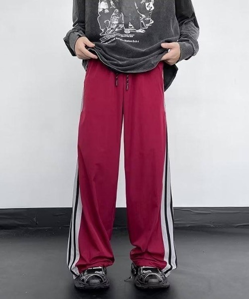 MGV（エムジーヴィー）の「サイドライン トラックワイドパンツ（その他パンツ・メンズ・ブラック/レッド・X-LARGE/LARGE/MEDIUM）」の10枚目の写真