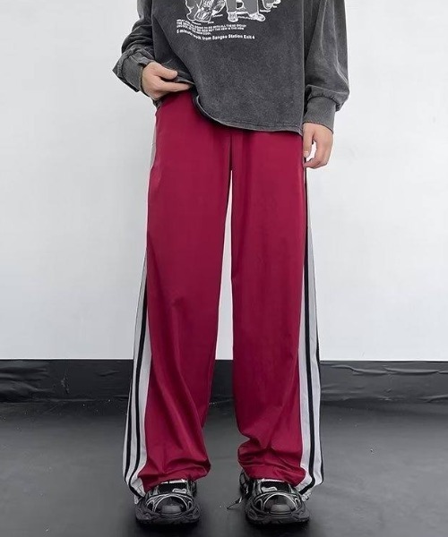 MGV（エムジーヴィー）の「サイドライン トラックワイドパンツ（その他パンツ・メンズ・ブラック/レッド・X-LARGE/LARGE/MEDIUM）」の13枚目の写真