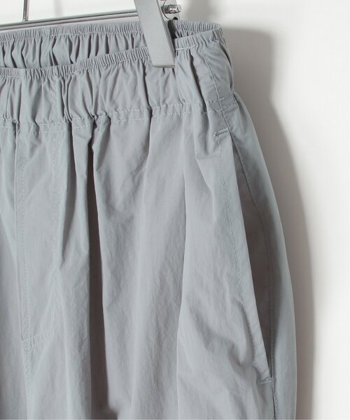 VENCEEXCHANGE（ヴァンスエクスチェンジ）の「パイピングナイロンパンツ（その他パンツ・メンズ・ライトグレー/ブラック/グリーン系・L/M）」の8枚目の写真