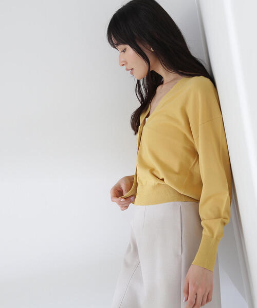 NATURAL BEAUTY BASIC（ナチュラルビューティーベーシック）の「◇レーヨンナイロンシリーズ Vネックボクシーカーディガン（カーディガン/ボレロ・レディース・ブラック/オフホワイト/イエロー/ピンク・FREE）」の12枚目の写真