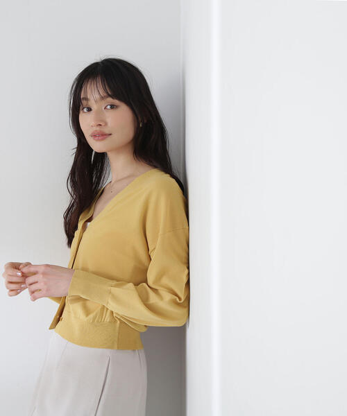 NATURAL BEAUTY BASIC（ナチュラルビューティーベーシック）の「◇レーヨンナイロンシリーズ Vネックボクシーカーディガン（カーディガン/ボレロ・レディース・ブラック/オフホワイト/イエロー/ピンク・FREE）」の14枚目の写真