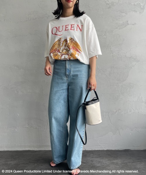JEANS FACTORY （ジーンズファクトリー）の「[QUEEN/クイーン] QUEEN ロゴプリント ショートスリーブTシャツ（Tシャツ/カットソー・レディース・オフホワイト/ブラック・M/L/XL）」の7枚目の写真