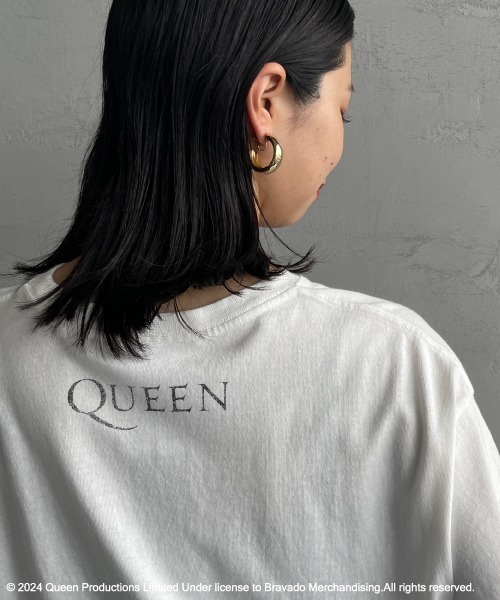 JEANS FACTORY （ジーンズファクトリー）の「[QUEEN/クイーン] QUEEN ロゴプリント ショートスリーブTシャツ（Tシャツ/カットソー・レディース・オフホワイト/ブラック・M/L/XL）」の13枚目の写真