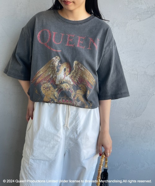 JEANS FACTORY （ジーンズファクトリー）の「[QUEEN/クイーン] QUEEN ロゴプリント ショートスリーブTシャツ（Tシャツ/カットソー・レディース・オフホワイト/ブラック・M/L/XL）」の18枚目の写真