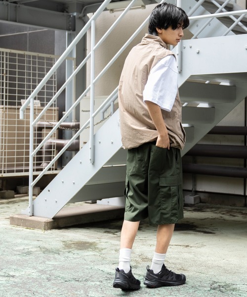 WEGO（ウィゴー）の「WEGO/ワイドカーゴショーツ（カーゴパンツ・メンズ・ブラック/カーキ・LARGE/MEDIUM）」の6枚目の写真