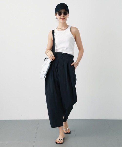 saloon（サルーン）の「SALOON(サルーン)/ナイロンタフタタックパンツ【洗濯機洗い可】（その他パンツ・レディース・ホワイト/ブラック/グリーン・SMALL/MEDIUM）」の22枚目の写真