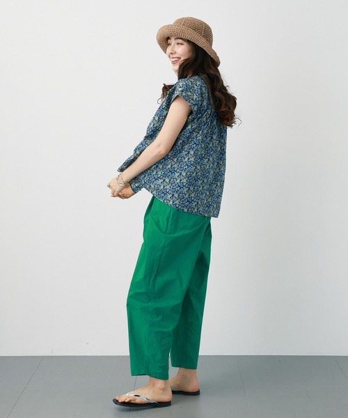 saloon（サルーン）の「SALOON(サルーン)/ナイロンタフタタックパンツ【洗濯機洗い可】（その他パンツ・レディース・ホワイト/ブラック/グリーン・SMALL/MEDIUM）」の9枚目の写真