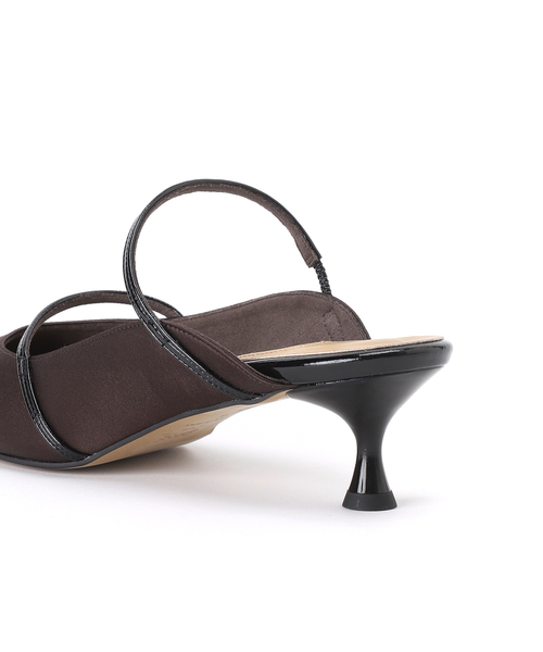 LE TALON(ルタロン)の「GRISE4.5cmポインテッド Wストラップミュール(パンプス・レディース・アイボリー/ブラウン/グリーン・X-LARGE/LARGE/MEDIUM/SMALL)」の7枚目の写真