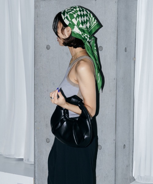 LIENCOEUR（リアンクール）の「ホルターネックバイカラータンク（タンクトップ・レディース・ベージュ/ホワイト/ライトブルー・FREE）」の4枚目の写真