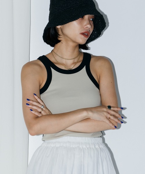 LIENCOEUR（リアンクール）の「ホルターネックバイカラータンク（タンクトップ・レディース・ベージュ/ホワイト/ライトブルー・FREE）」の19枚目の写真