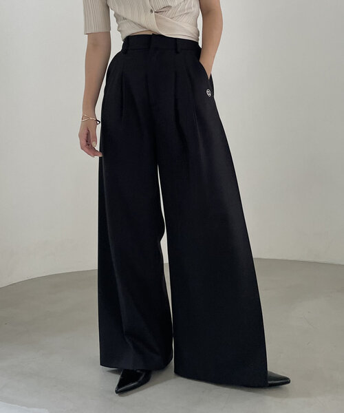 CAPRICIEUX LE'MAGE（カプリシューレマージュ）の「【C.L】サイドタックワイドパンツ（その他パンツ・レディース・ブラック/ベージュ・36/38）」の3枚目の写真