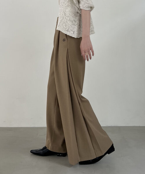 CAPRICIEUX LE'MAGE（カプリシューレマージュ）の「【C.L】サイドタックワイドパンツ（その他パンツ・レディース・ブラック/ベージュ・36/38）」の15枚目の写真