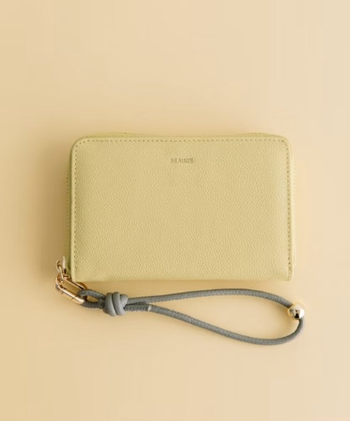 Beau're(ヴュレ)の「【BEAURE】カウレザー ハンドストラップ付きB7ウォレット B-24097(財布・レディース・ライトピンク/グレイッシュベージュ/ブラック/シルバー/イエロー/パープル/ゴールド/アイボリー/ブルー・FREE)」の6枚目の写真