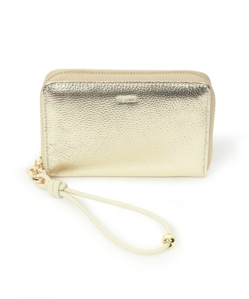 Beau're(ヴュレ)の「【BEAURE】カウレザー ハンドストラップ付きB7ウォレット B-24097(財布・レディース・ライトピンク/グレイッシュベージュ/ブラック/シルバー/イエロー/パープル/ゴールド/アイボリー/ブルー・FREE)」の11枚目の写真