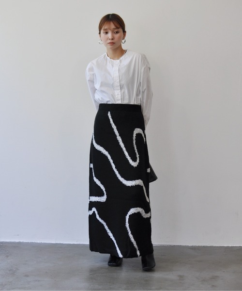 Meli rich(メリーリッチ)の「ラインジャガードニットナロースカート(スカート・レディース・アイボリー/ブラック/グレー・FREE)」の20枚目の写真