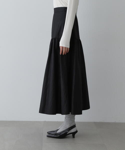 N.（N. Natural Beauty Basic）（エヌエヌナチュラルビューティーベーシック）の「◆切替ギャザーフレアスカート（スカート・レディース・ボルドー/ベージュ/ブラック・MEDIUM）」の11枚目の写真