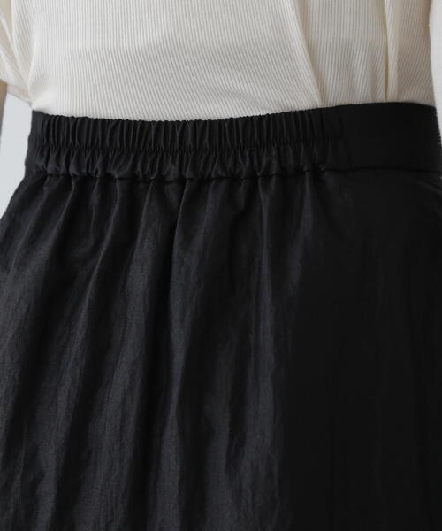 N.（N. Natural Beauty Basic）（エヌエヌナチュラルビューティーベーシック）の「◆切替ギャザーフレアスカート（スカート・レディース・ボルドー/ベージュ/ブラック・MEDIUM）」の15枚目の写真