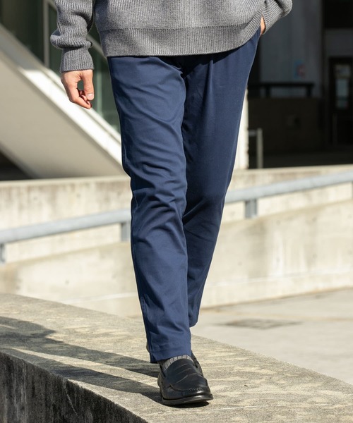 URBAN RESEARCH ROSSO MEN（アーバンリサーチロッソメン）の「『XLサイズあり』起毛スリムストレッチテーパードチノパンツ（その他パンツ・メンズ・カーキ/ブラック/ベージュ/ネイビー・SMALL/MEDIUM/LARGE/X-LARGE）」の2枚目の写真