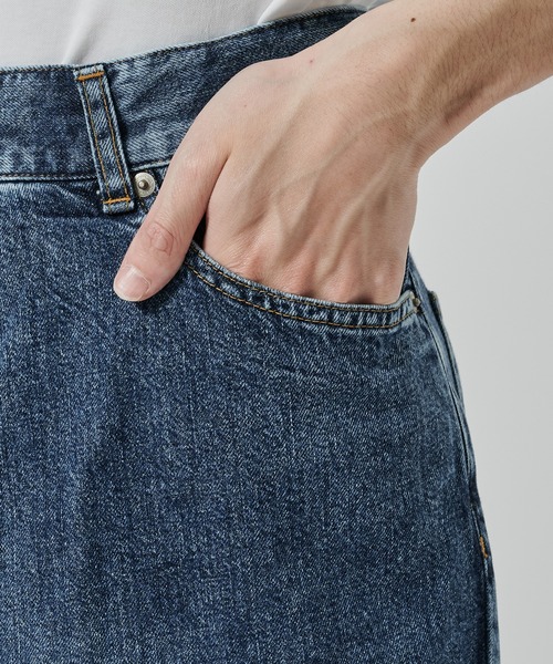 JOHN LAWRENCE SULLIVAN（ジョンローレンスサリバン）の「WASHED DENIM WIDE PANTS（デニムパンツ・メンズ・ダークインディゴブルー/ブラック・46/44）」の13枚目の写真