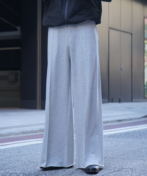 裾カットオフ センターピンタック ワイドストレートスラックス 裏毛