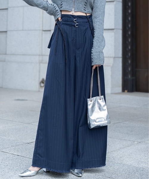 INTER FACTORY（インターファクトリー）の「yurina - ハイウエストボリュームワイドパンツ made in INTERFACTORY（スラックス・レディース・ブラック/ネイビー/グレー・SMALL/FREE）」の4枚目の写真