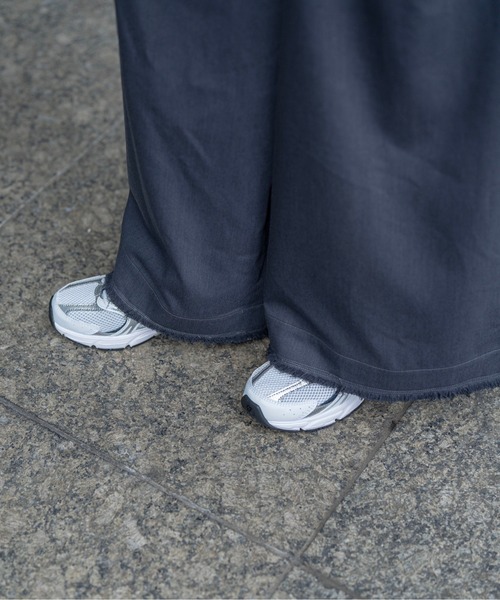 INTER FACTORY（インターファクトリー）の「yurina - ハイウエストボリュームワイドパンツ made in INTERFACTORY（スラックス・レディース・ブラック/ネイビー/グレー・SMALL/FREE）」の13枚目の写真