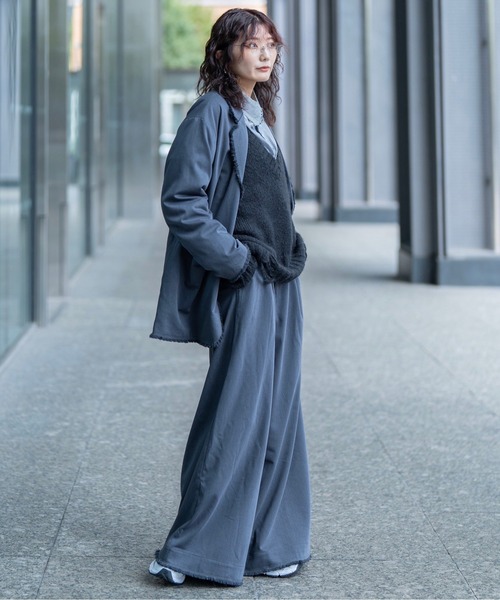 INTER FACTORY（インターファクトリー）の「yurina - ハイウエストボリュームワイドパンツ made in INTERFACTORY（スラックス・レディース・ブラック/ネイビー/グレー・SMALL/FREE）」の22枚目の写真