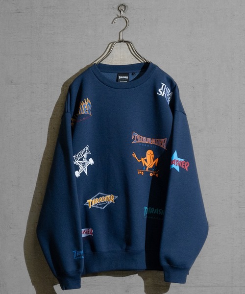 【at】〔THRASHER/スラッシャー〕裏起毛 総柄プリント＆刺繍 クルーネック ビッグスウェット（スウェット）｜THRASHER（スラッシャー）