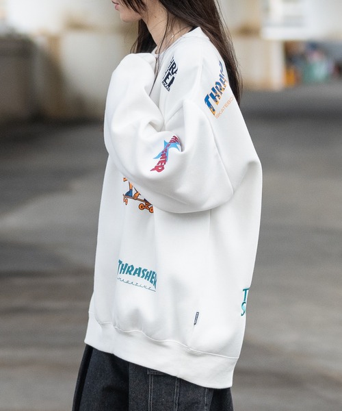 【at】〔THRASHER/スラッシャー〕裏起毛 総柄プリント＆刺繍 クルーネック ビッグスウェット（スウェット）｜THRASHER（スラッシャー）