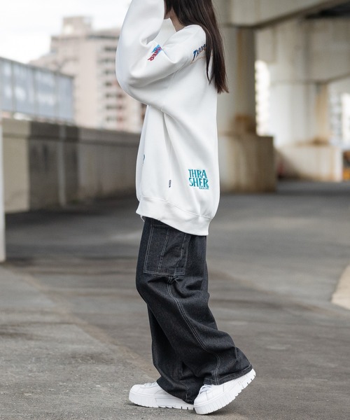 【at】〔THRASHER/スラッシャー〕裏起毛 総柄プリント＆刺繍 クルーネック ビッグスウェット（スウェット）｜THRASHER（スラッシャー）