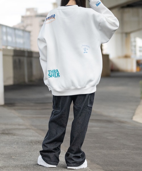 【at】〔THRASHER/スラッシャー〕裏起毛 総柄プリント＆刺繍 クルーネック ビッグスウェット（スウェット）｜THRASHER（スラッシャー）