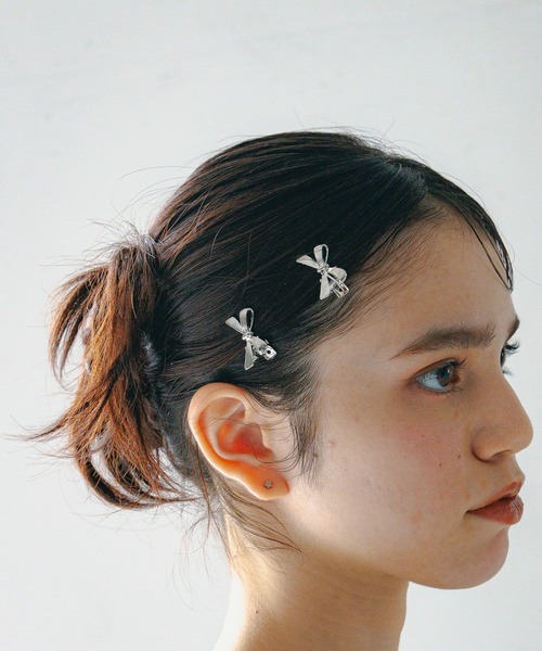 GLOBAL WORK(グローバルワーク)の「メタルミニリボンピン/AND YUA ANY/232270(ヘアピン・キッズ・シルバー/ゴールド・FREE)」の8枚目の写真