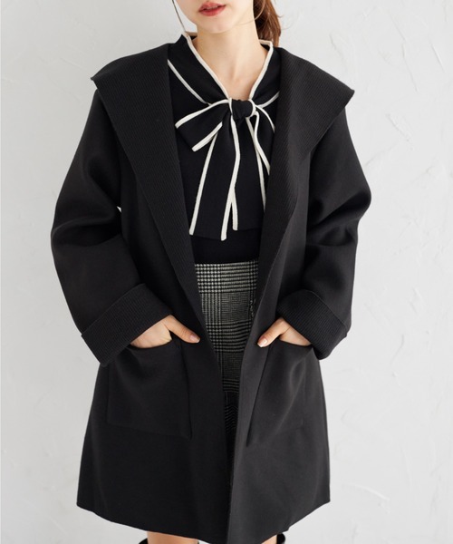 tocco closet(トッコ クローゼット)の「ポケット付きダブルフェイスフードコーディガン(カーディガン/ボレロ・レディース・ブラック/アイボリー/ベージュ・M)」の2枚目の写真