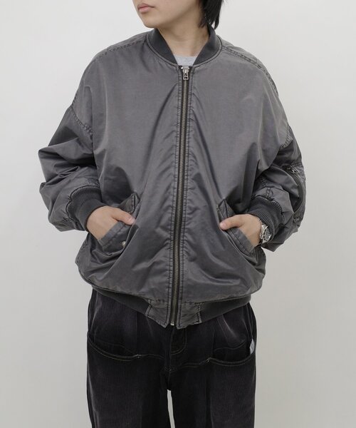 WHO'S WHO gallery（フーズフーギャラリー）の「【Sourcream/サワークリーム】バラモチーフMA1（ブルゾン・レディース・チャコールグレー/ブラック/カーキ・FREE）」の8枚目の写真