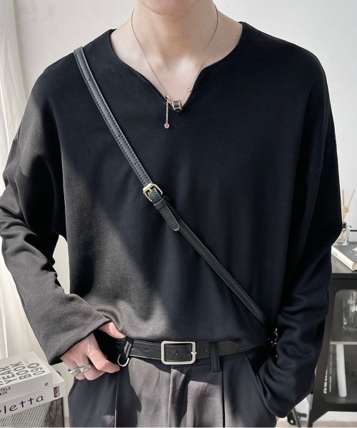 Otte（オッテ）の「Vネックシンプルトップス（Tシャツ/カットソー・メンズ・ホワイト/ブラック・MEDIUM/LARGE/X-LARGE）」の12枚目の写真