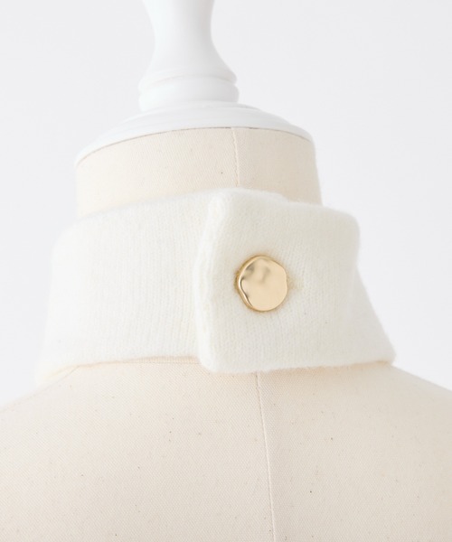 one after another NICE CLAUP(ワンアフターアナザーナイスクラップ)の「チョーカー付きオフショルニットワンピース(ワンピース・レディース・オフホワイト/ピンク/チャコールグレー/ベージュ・FREE)」の8枚目の写真