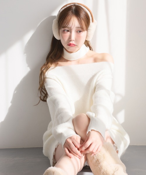 one after another NICE CLAUP(ワンアフターアナザーナイスクラップ)の「チョーカー付きオフショルニットワンピース(ワンピース・レディース・オフホワイト/ピンク/チャコールグレー/ベージュ・FREE)」の17枚目の写真