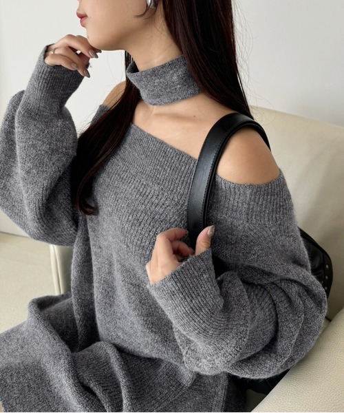 one after another NICE CLAUP(ワンアフターアナザーナイスクラップ)の「チョーカー付きオフショルニットワンピース(ワンピース・レディース・オフホワイト/ピンク/チャコールグレー/ベージュ・FREE)」の20枚目の写真