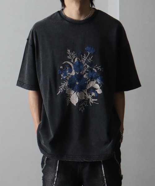 専用商品です！ヴァレンティノ　Tシャツ　花柄　フラワー　ブラック welise/ウェライズ】＜Embroidery＞レトロフラワー スノーヴィンテージ