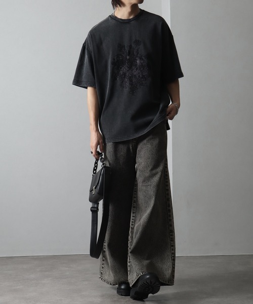 welise（ウェライズ）の「【welise/ウェライズ】＜Embroidery＞レトロフラワー スノーヴィンテージダイ加工 オーバーサイズ半袖Tシャツ（Tシャツ/カットソー・メンズ・ブラック系その他4/ブラック系その他2/ブラック系その他/ブラック系その他3・S/M/L）」の14枚目の写真