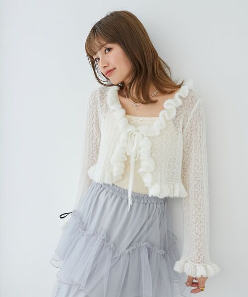 MAJESTIC LEGON（マジェスティックレゴン）の「フリルカーデ×リボンインナーセット（カーディガン/ボレロ・レディース・グレー/アイボリー/レッド/ピンク/イエロー・MEDIUM）」の2枚目の写真