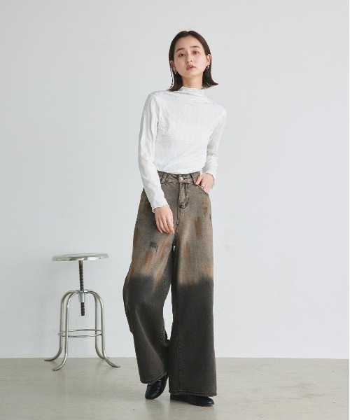 ad thie（アドティエ）の「シャーリング ハイネック トップス（Tシャツ/カットソー・レディース・カーキ/ブラック/ブラウン/オフホワイト・FREE）」の12枚目の写真
