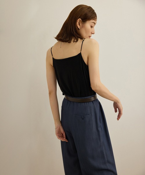 ROPE'（ロペ）の「【洗える】カップ付きサテンジャージーキャミソール（キャミソール・レディース・オフホワイト/ブラック・FREE）」の4枚目の写真