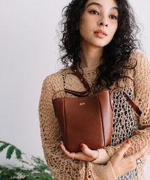 LEVI'S MADE ＆CRAFTED レザーバッグ バケツバッグ ブラウン LEVI'S MADE ＆CRAFTED レザーバッグ バケツバッグ ブラウン