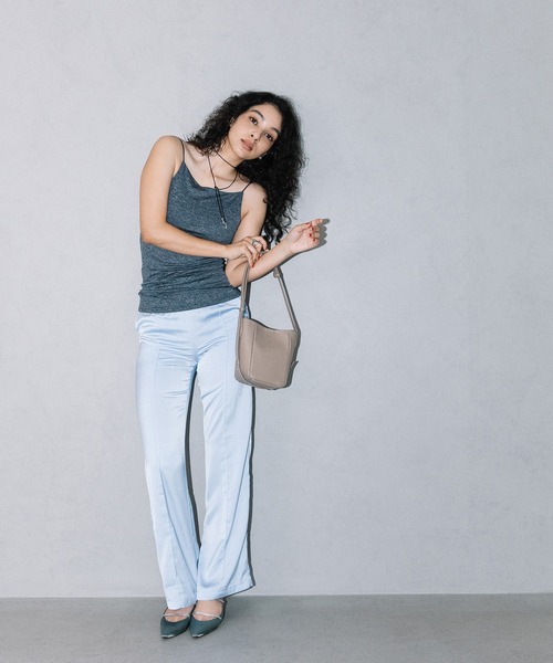 Beau're(ヴュレ)の「BEAURE ヴュレ カウレザー バケツ型 ワンマイル BAG(ショルダーバッグ・レディース・ベージュ系その他/ライトブルー/ブラック/ブラウン/レッド/アイボリー/シルバー・FREE)」の19枚目の写真