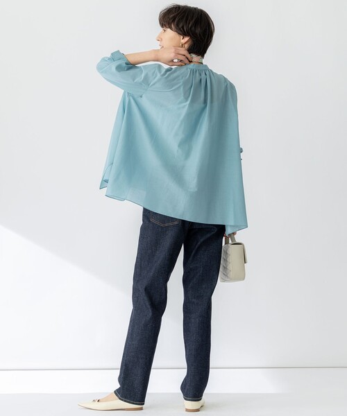 23区(ニジュウサンク)の「【洗える】シアーコットンシルク ハンカチーフヘム デザイン シャツ(シャツ/ブラウス・レディース・ブラック系/ベージュ系/ライトイエロー系/モスグリーン系・38)」の13枚目の写真
