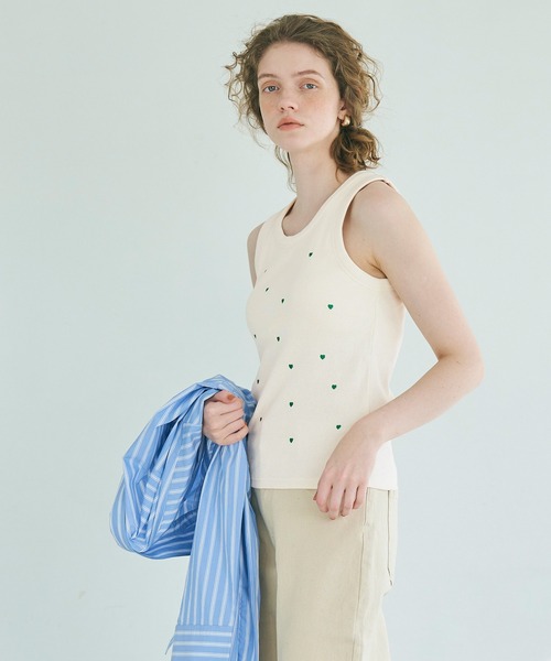 coca（coca）（コカ）の「【WEB限定セール】OUT BRAカップ付ハート刺繍タンクトップ（タンクトップ・レディース・グレー/ブラック/アイボリー・M/L/S）」の18枚目の写真